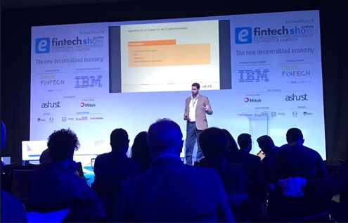 Navas-&-Cusí-en-el-efintech-show-Barcelona